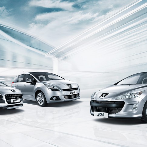 Transportation - Peugeot-Range-Foto 308-3008-5008 in Silber